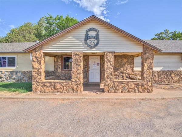 16109 State Hwy 33 , Kingfisher, OK 73750
