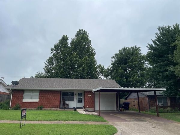 602 Redwood Drive, Noble, OK 73068