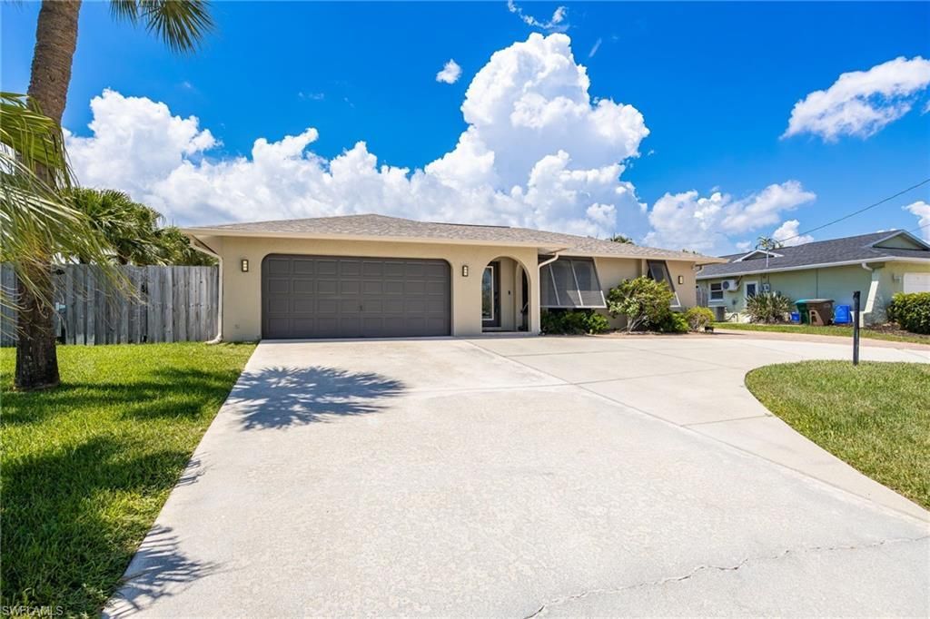 805 SW 52nd St , Cape Coral, FL 33914 Photo
