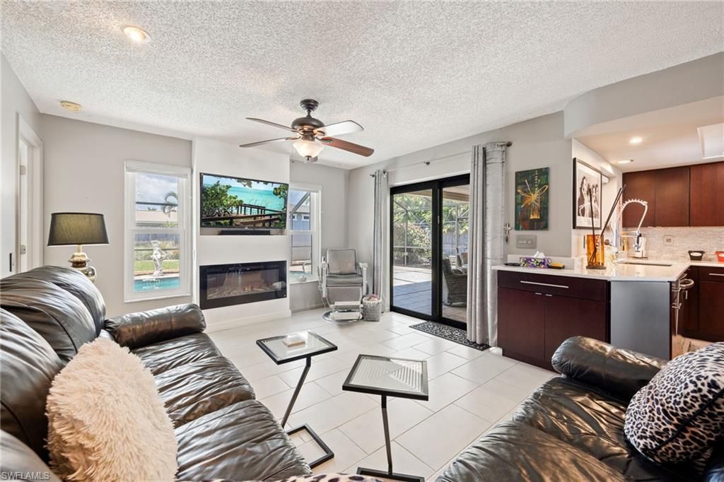 805 SW 52nd St , Cape Coral, FL 33914 Photo