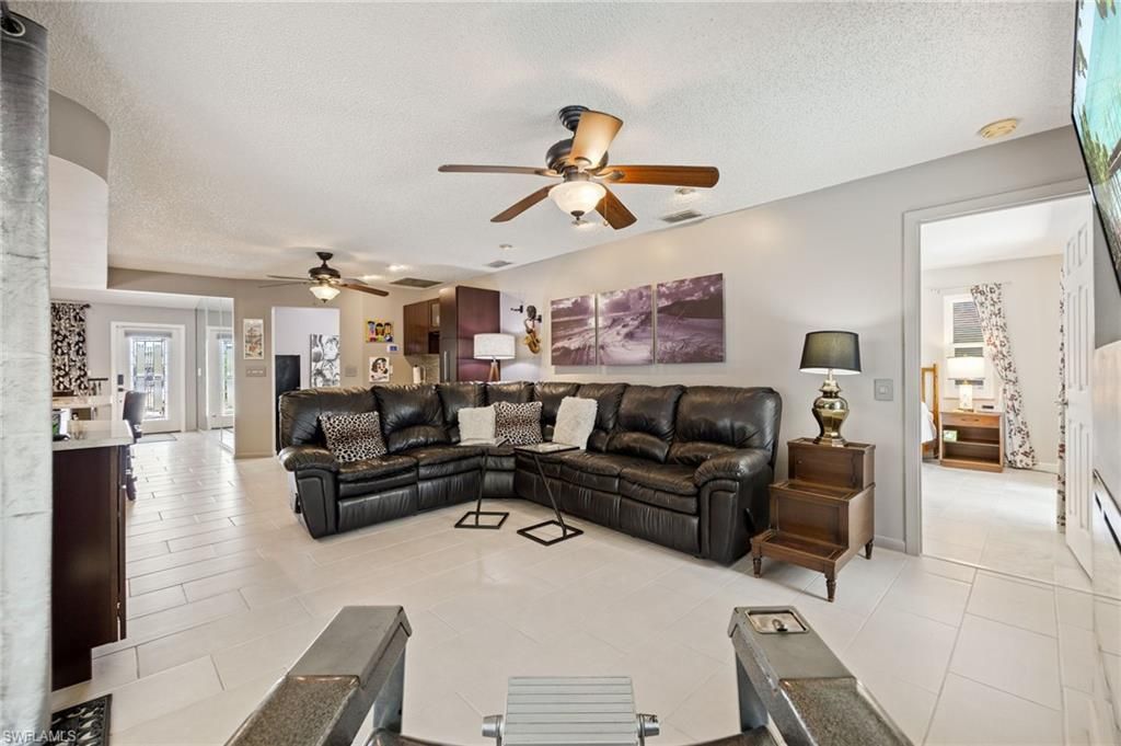 805 SW 52nd St , Cape Coral, FL 33914 Photo