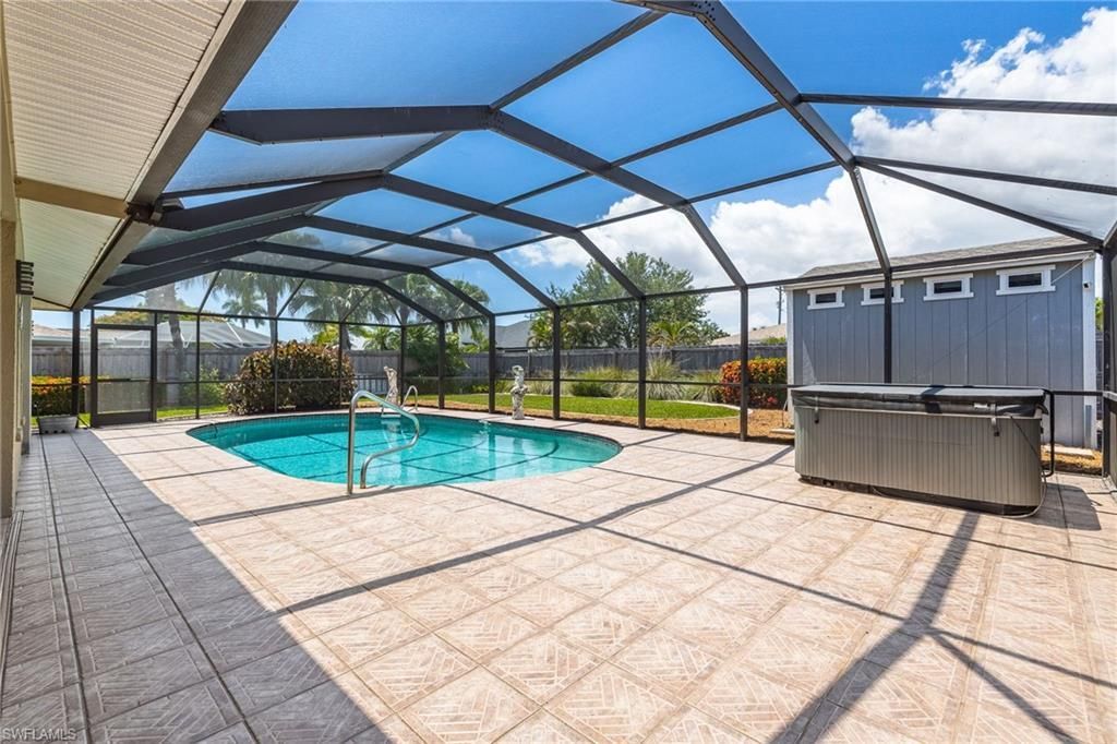 805 SW 52nd St , Cape Coral, FL 33914 Photo