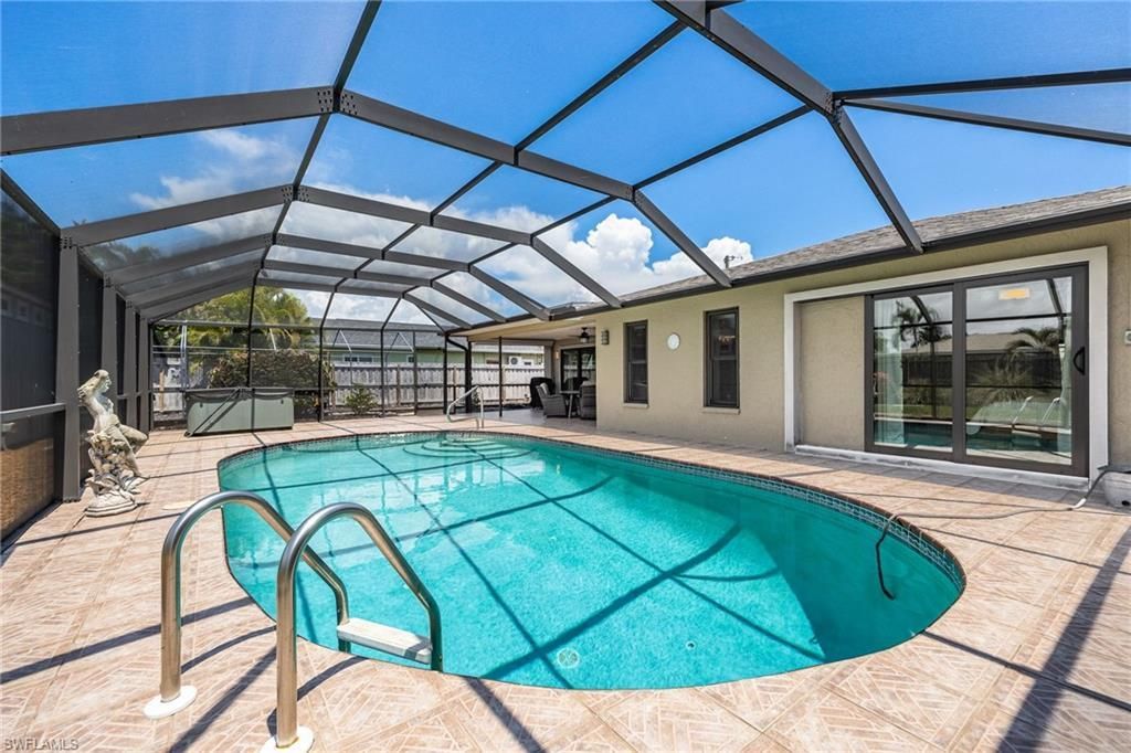 805 SW 52nd St , Cape Coral, FL 33914 Photo