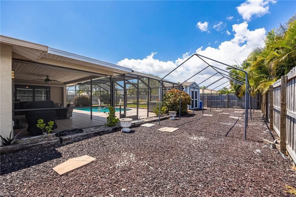 805 SW 52nd St , Cape Coral, FL 33914 Photo