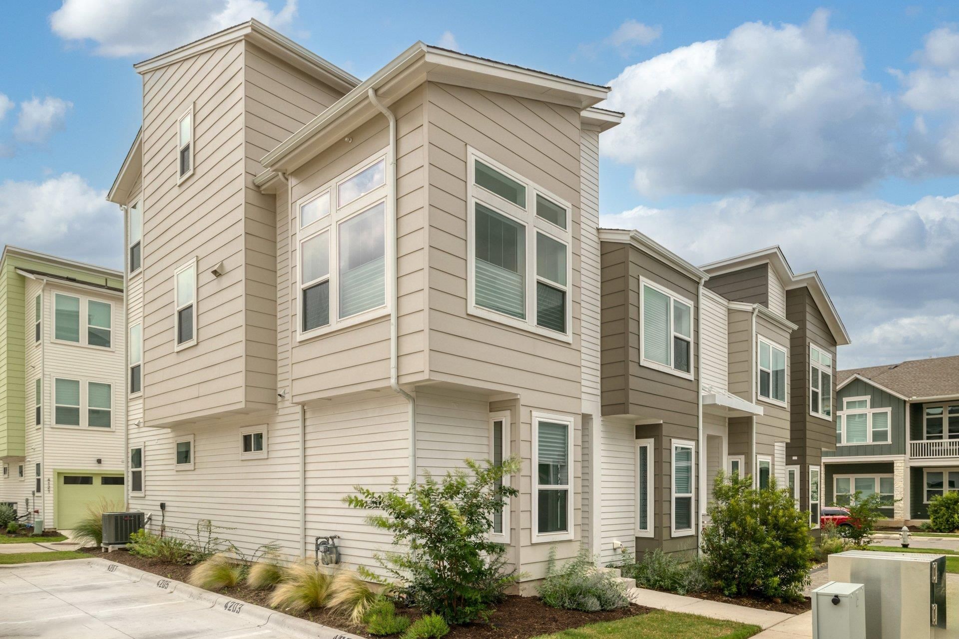 4207 Taniguchi St, Austin, TX 78723 Main Photo