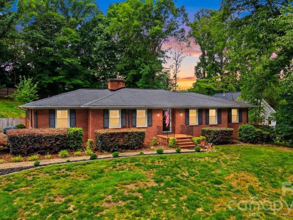 115 WEDGEWOOD Drive , Morganton, NC 28655