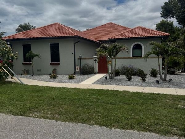 408 TORTUGA DRIVE , NOKOMIS, FL 34275