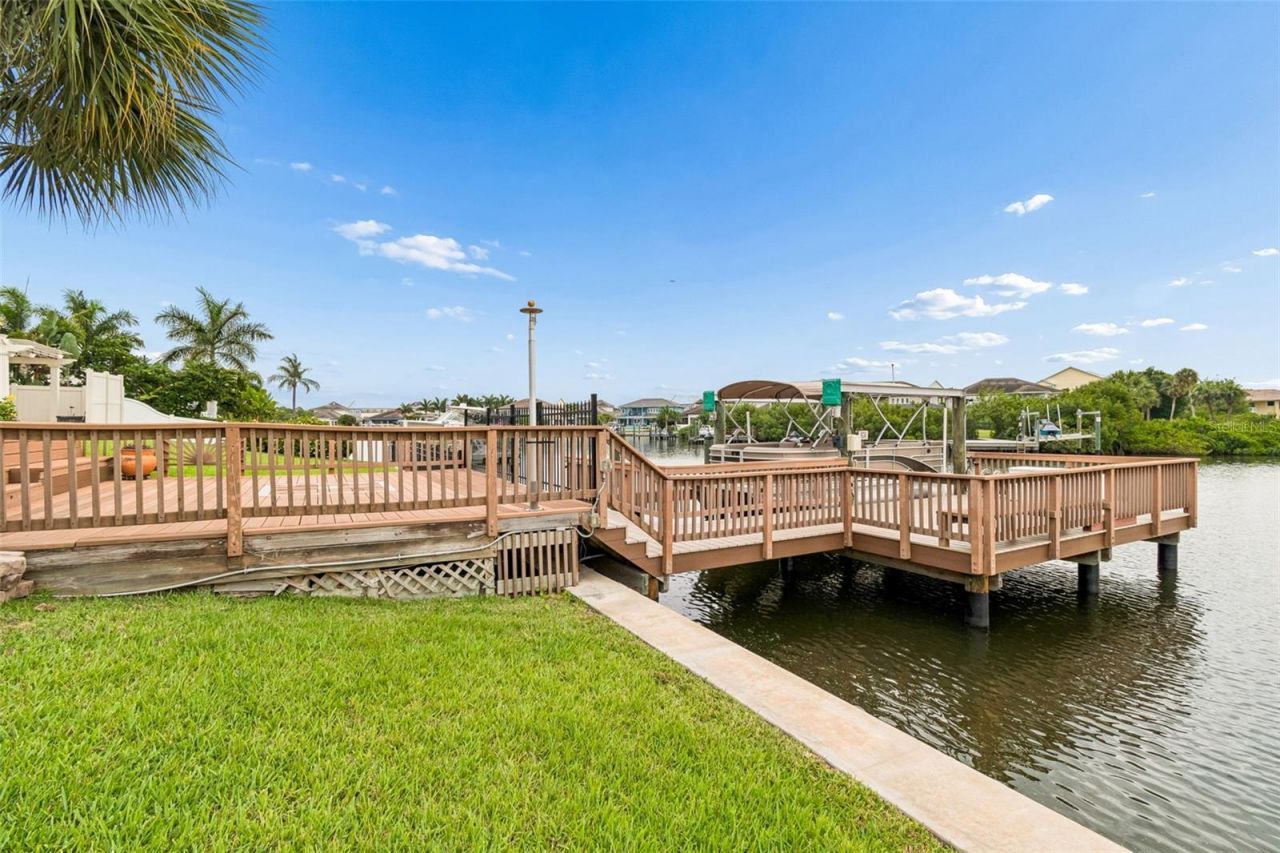 4147 Saltwater Boulevard, Tampa, FL 33615 Photo