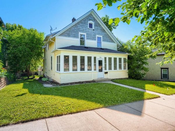 106 N Pine Street, Chaska, MN 55318