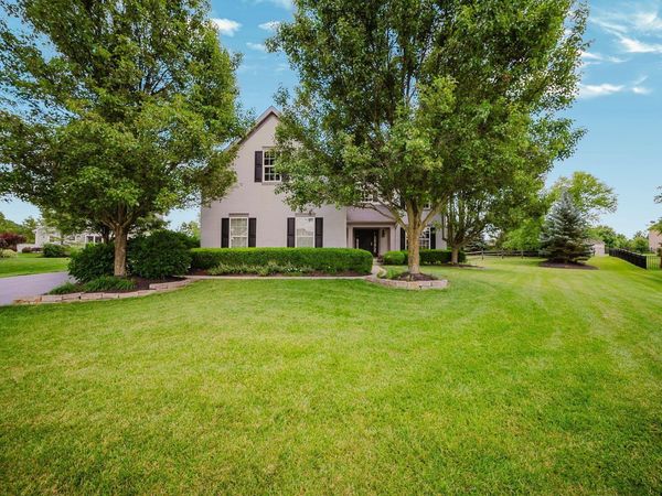 318 Trace Drive , Delaware, OH 43015