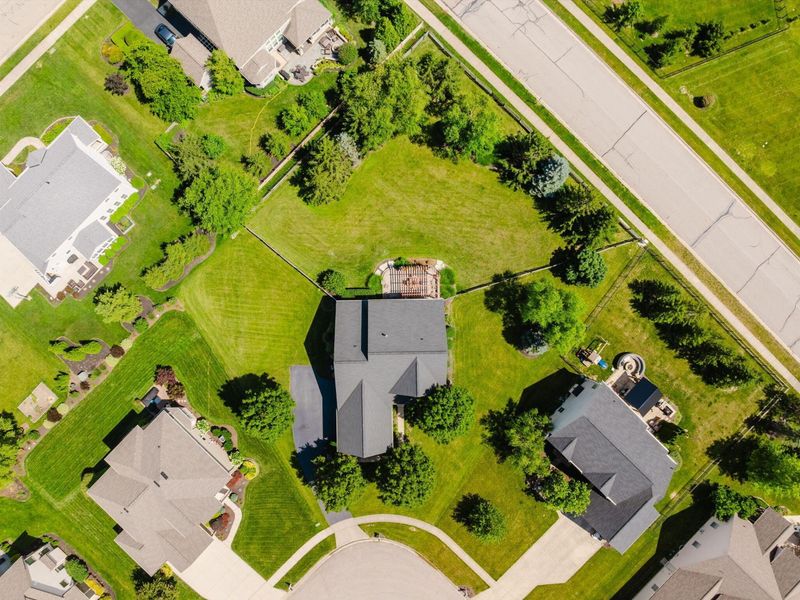 318 Trace Drive, Delaware, OH 43015 Photo 4