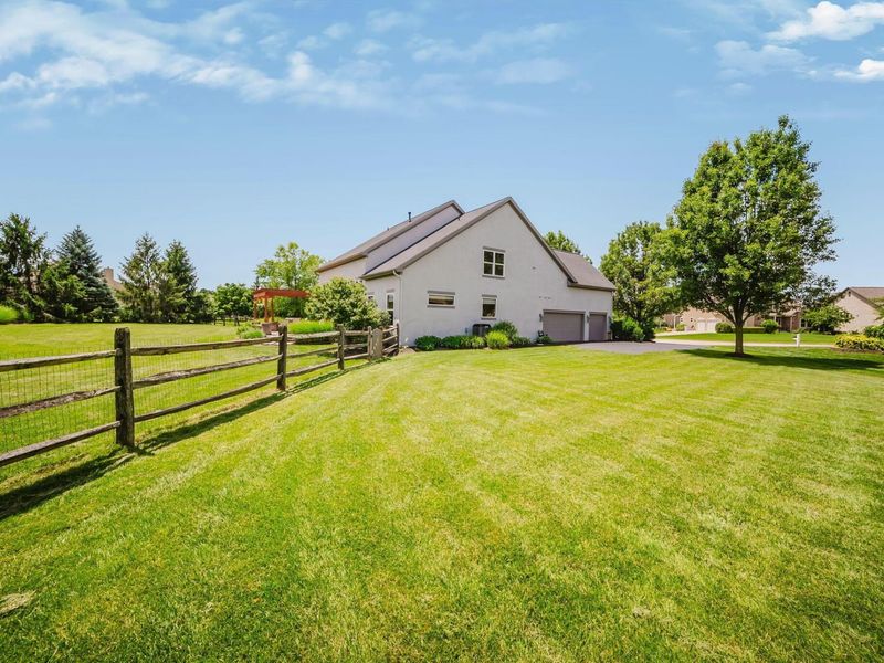 318 Trace Drive, Delaware, OH 43015 Photo 6