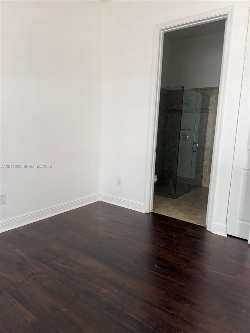 8478 NW 52nd St , Doral, FL 33166 Photo