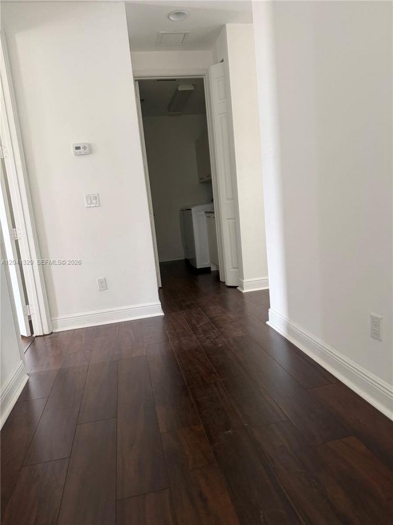 8478 NW 52nd St , Doral, FL 33166 Photo