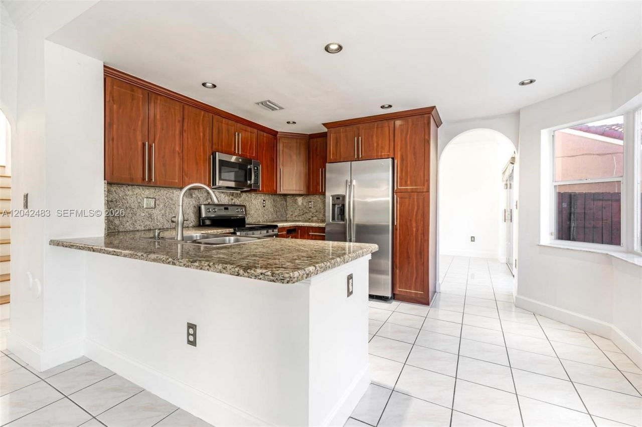 4671 SW 154th Pl, Miami, FL 33185 Photo