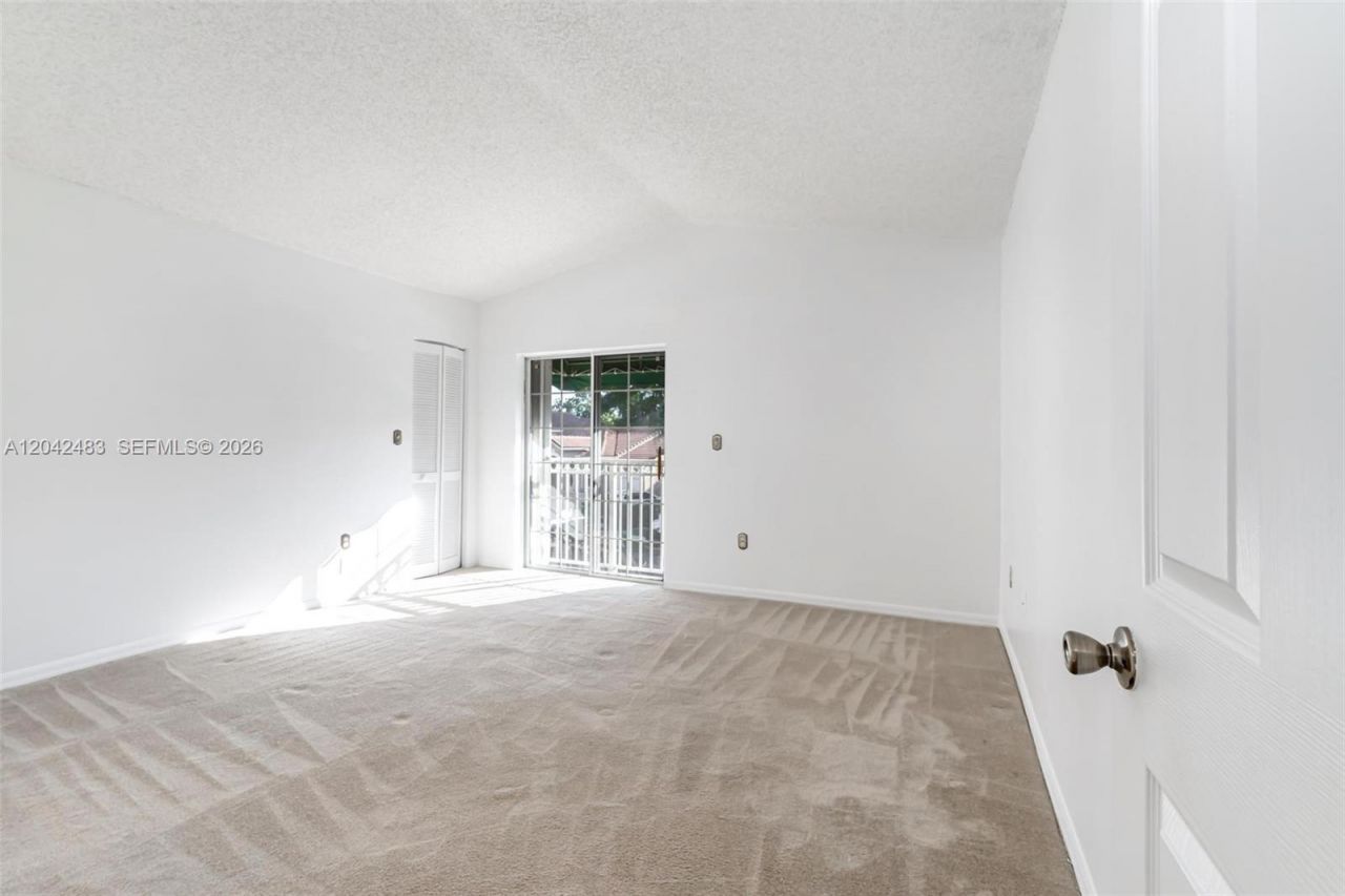 4671 SW 154th Pl, Miami, FL 33185 Photo