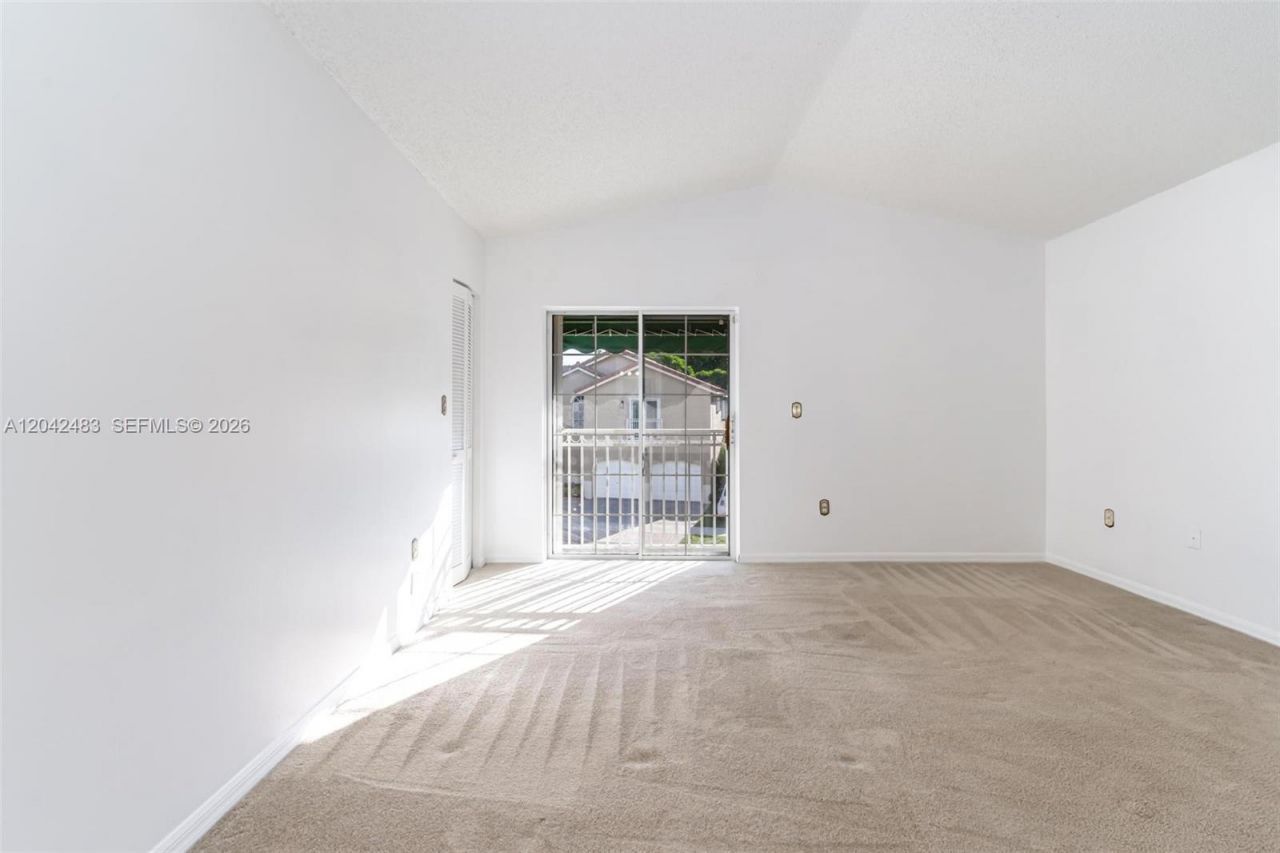 4671 SW 154th Pl, Miami, FL 33185 Photo