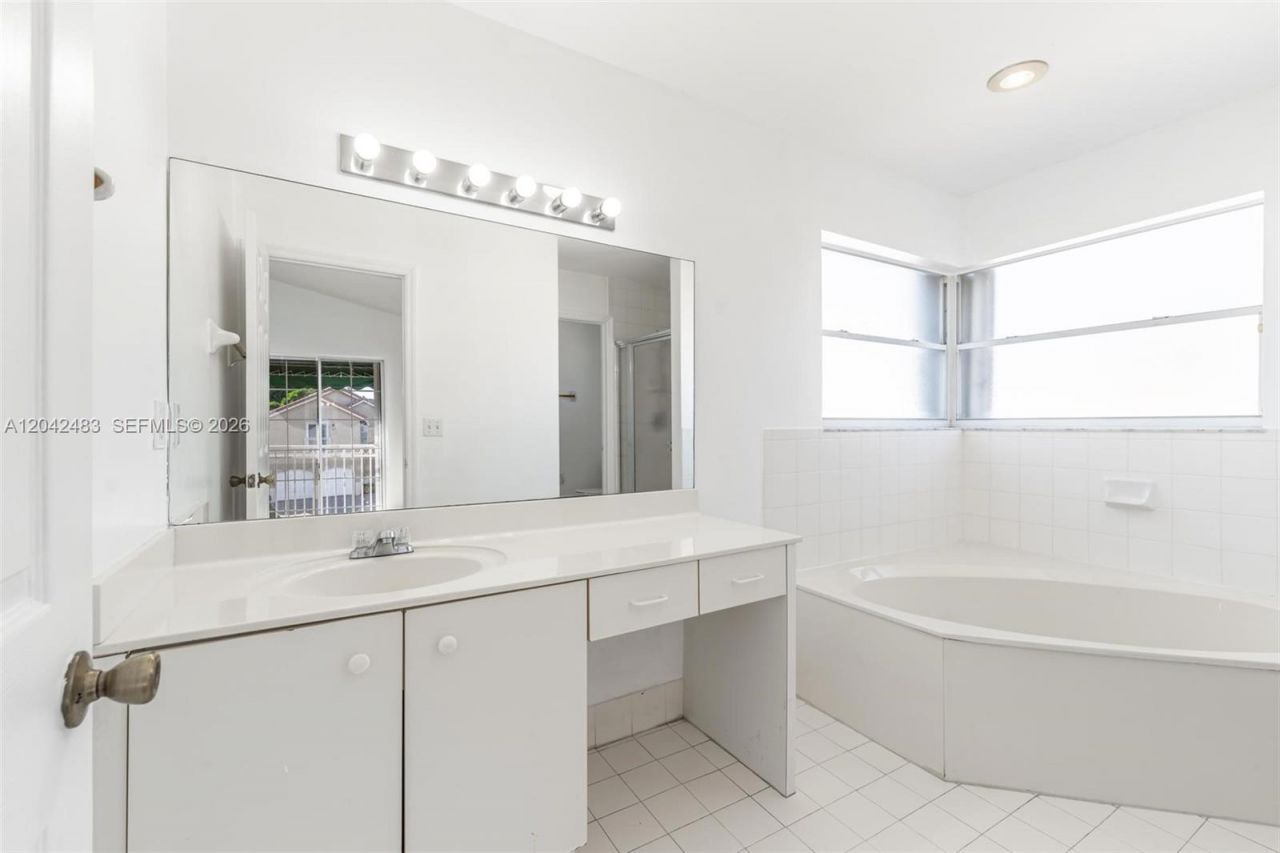 4671 SW 154th Pl, Miami, FL 33185 Photo