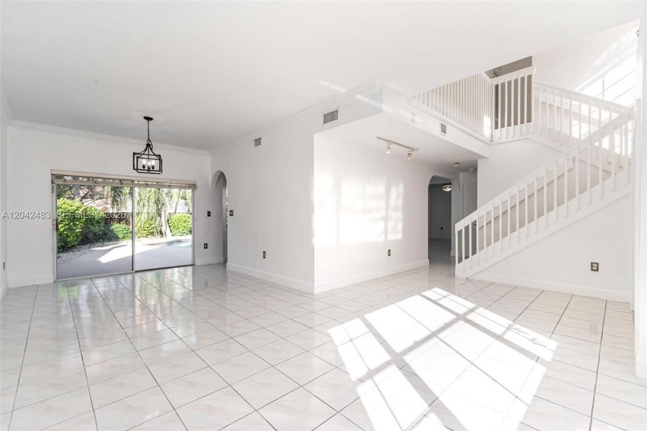 4671 SW 154th Pl, Miami, FL 33185 Photo