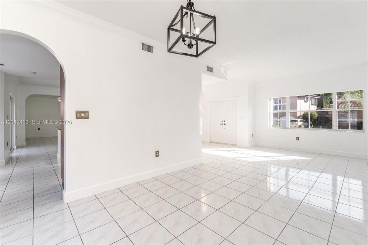4671 SW 154th Pl, Miami, FL 33185 Photo