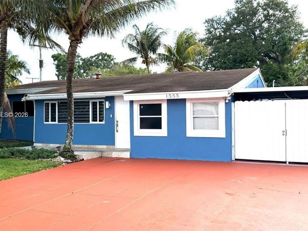 1555 SW 21st Way, Fort Lauderdale, FL 33312