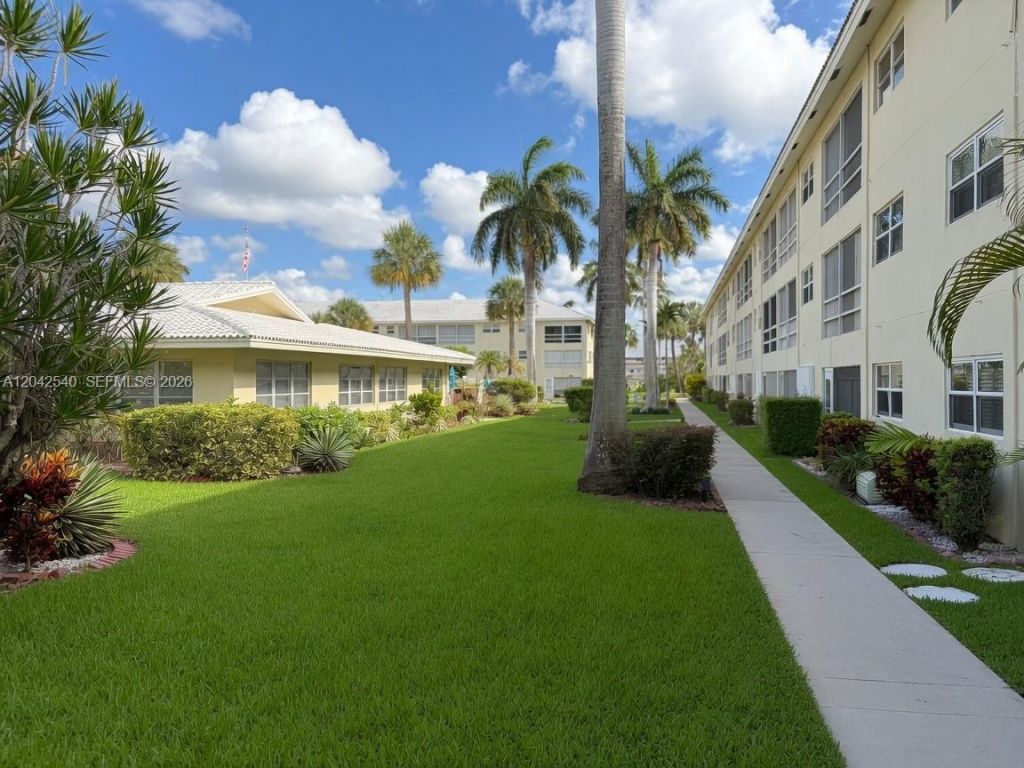 1951 NE 39th St , Unit 138, Lighthouse Point, FL 33064 Photo