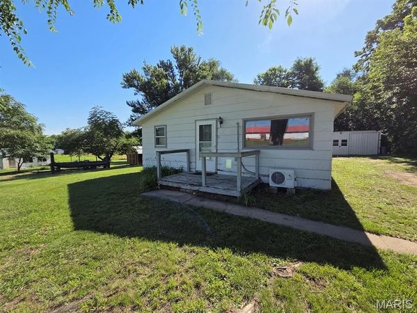 20881 Main Street , Alexandria, MO 63430