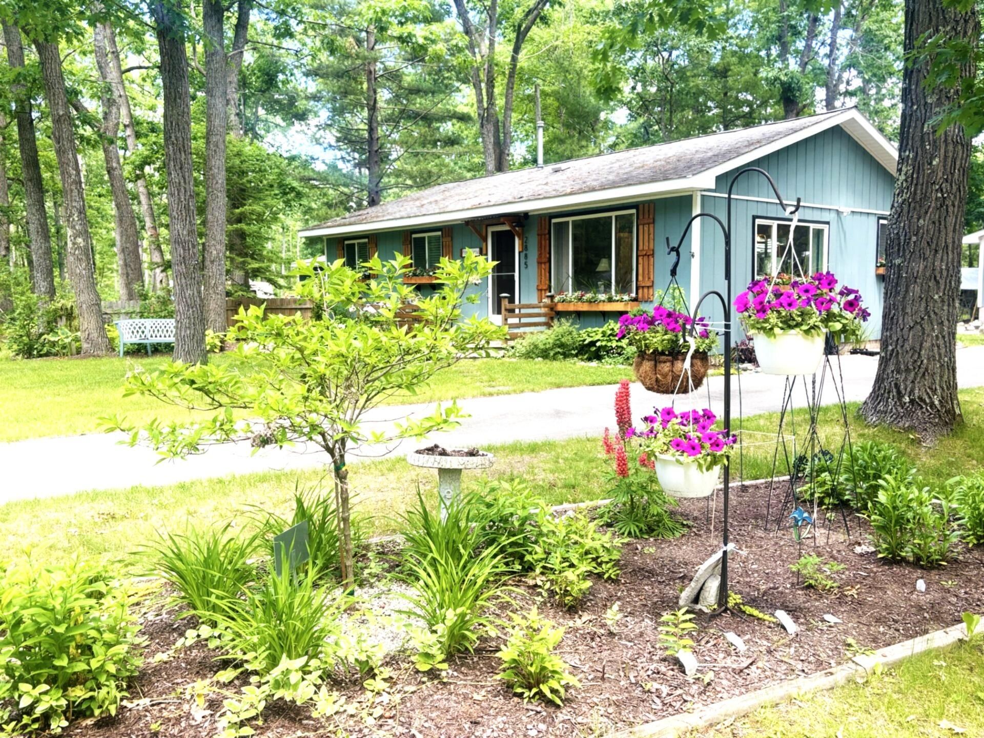 2885 Pine Street, Lewiston, MI 49756 Main Photo