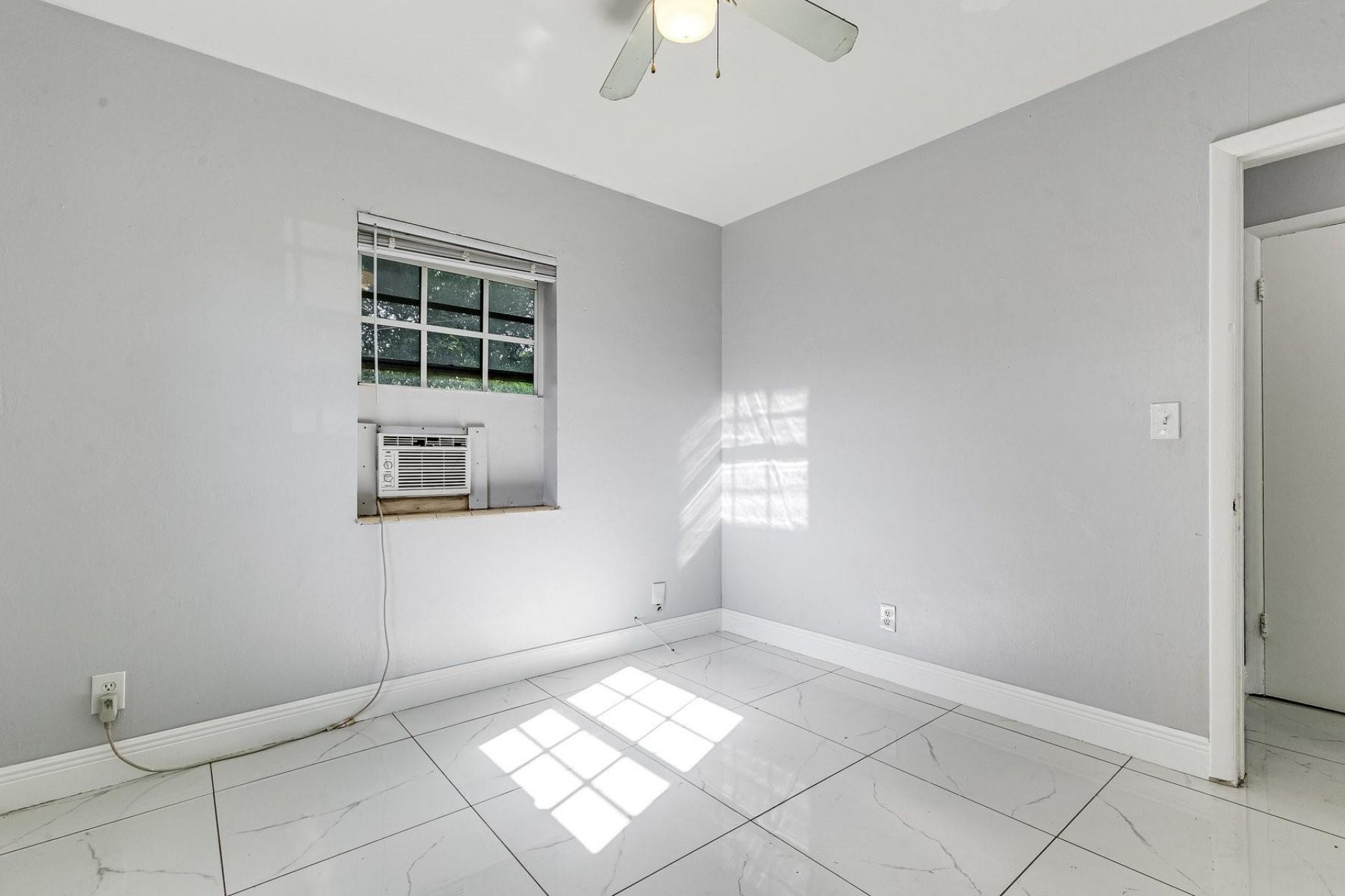 1406 NW 11th Street, Fort Lauderdale, FL 33311 Photo