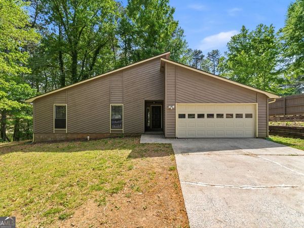 1207 Woodstream Circle NW, Acworth, GA 30102