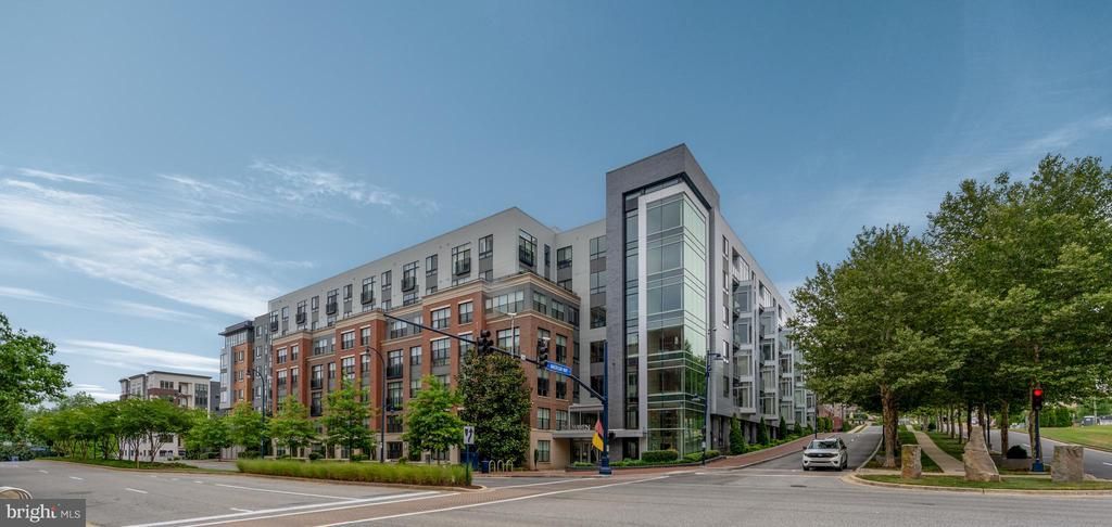 145 RIVERHAVEN DRIVE, OXON HILL, MD 20745
