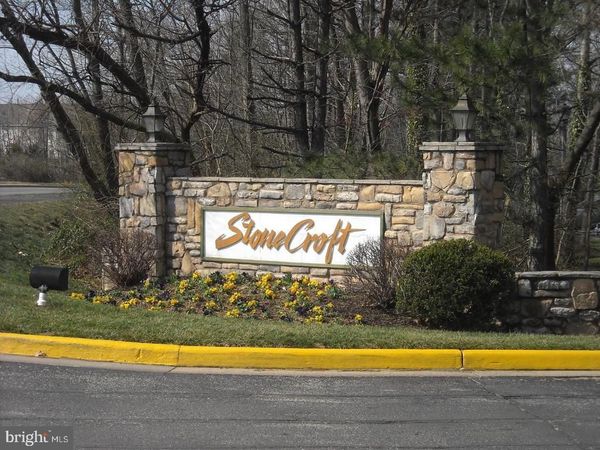 4401 SEDGEHURST DRIVE, Unit 303, FAIRFAX, VA 22033