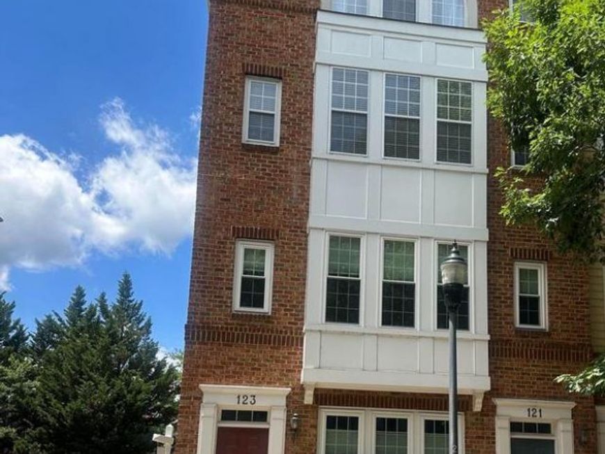 123 Bucksfield Road, Unit 123, Gaithersburg, MD 20878 Main Photo