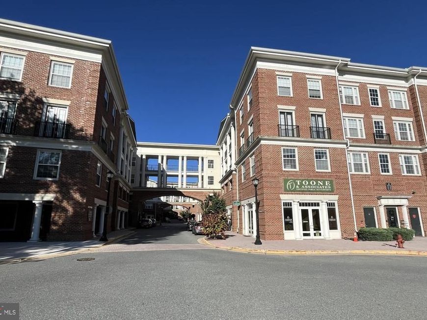 27 Booth Street, Unit 345, Gaithersburg, MD 20878 Main Photo