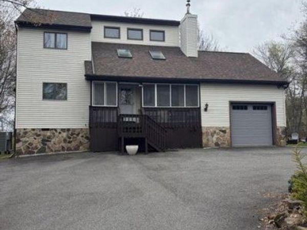 1298 GLADE DRIVE S , LONG POND, PA 18334