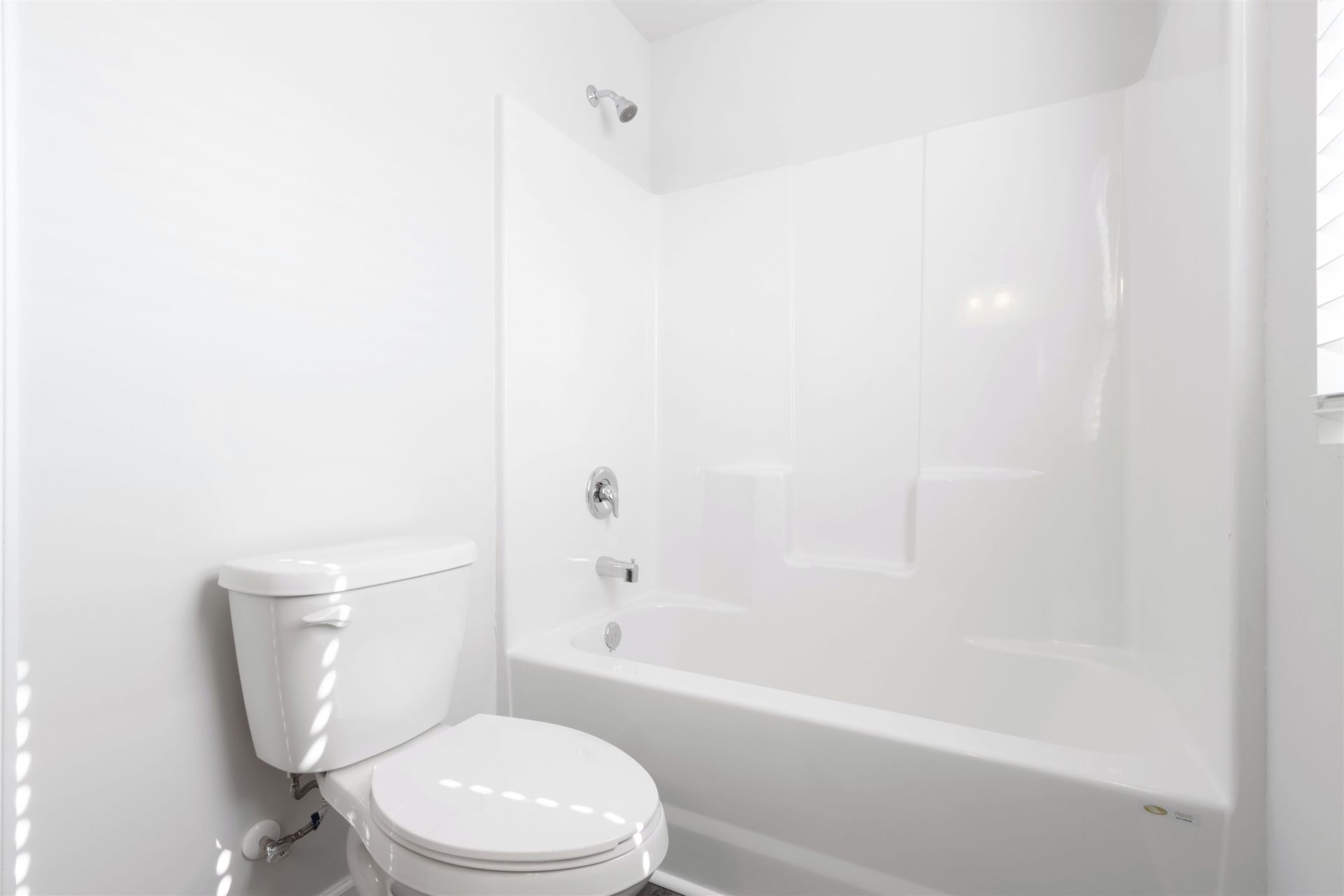 952 Caswell Dr. Photo 37