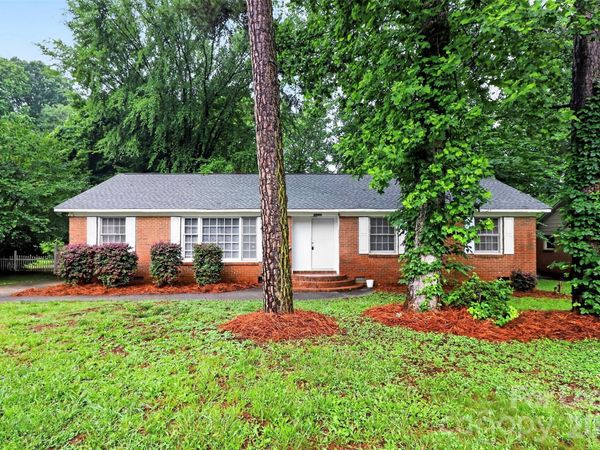 11228 Gladewater Drive , Matthews, NC 28105