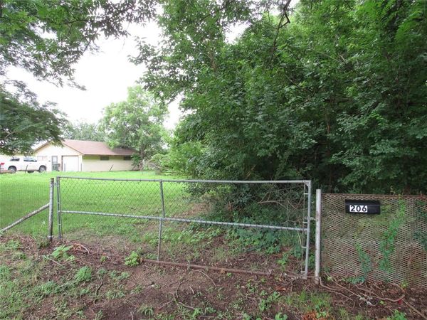 206 Washington , Pauls Valley, OK 73075