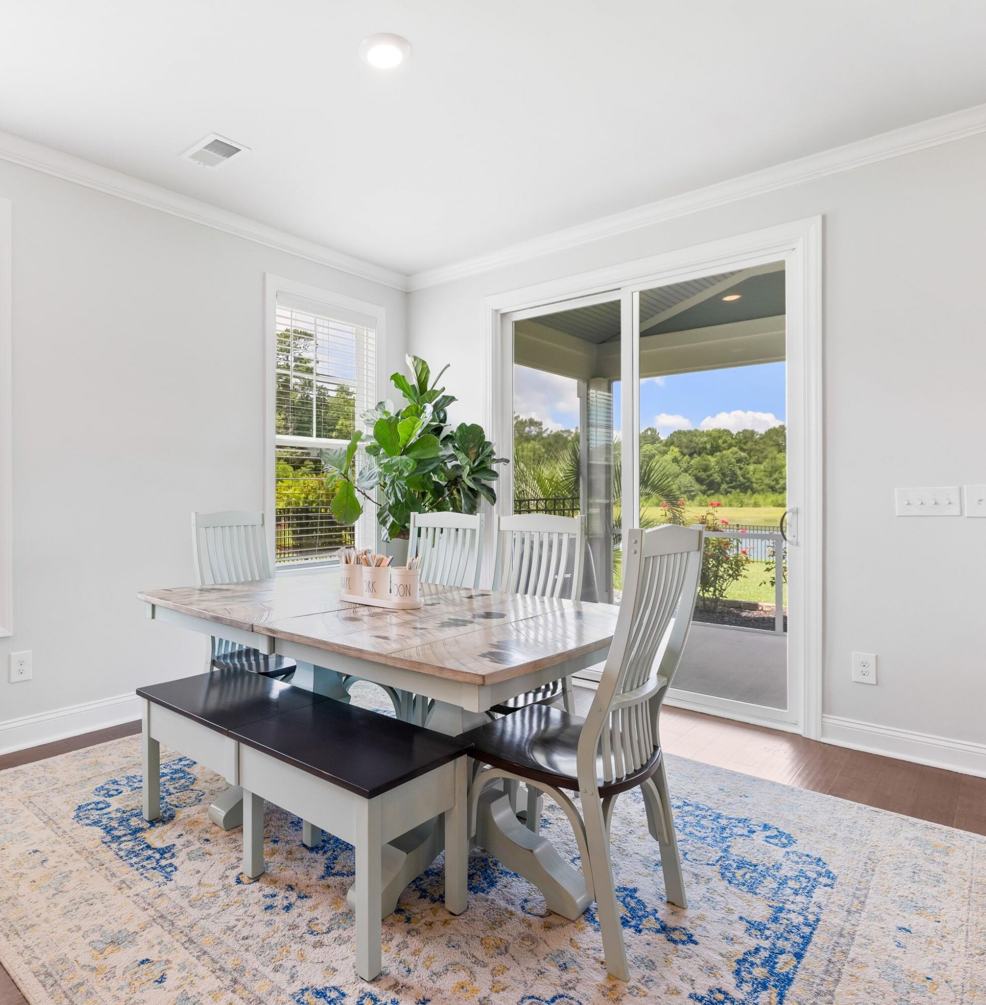 571 Pontoon Road Photo 14