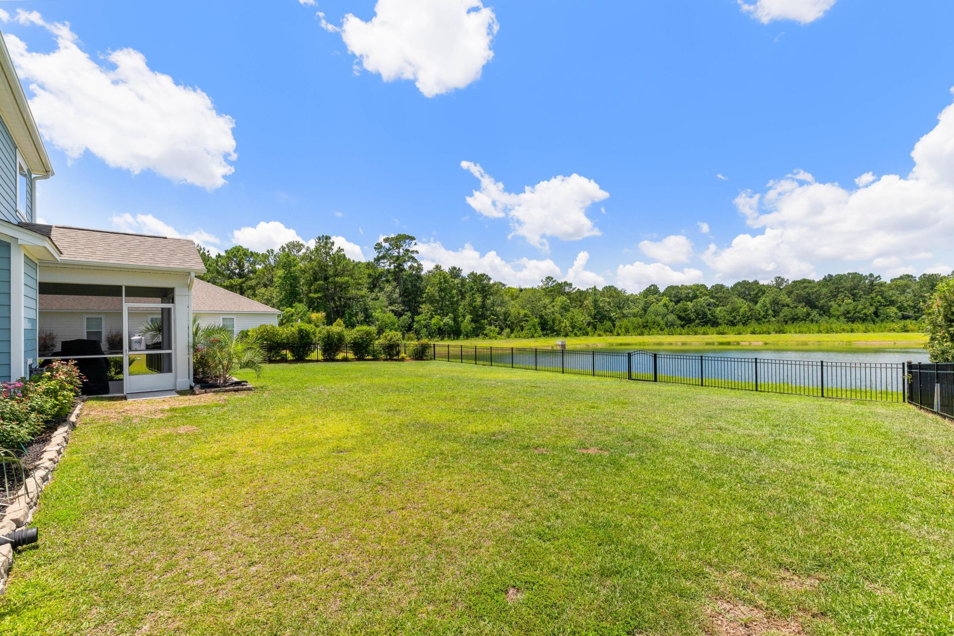 571 Pontoon Road Photo 44