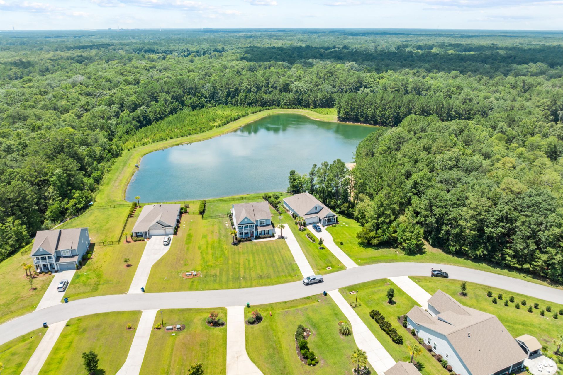 571 Pontoon Road Photo 6