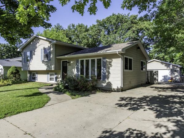 11211 8th Ave, Pleasant Prairie, WI 53158
