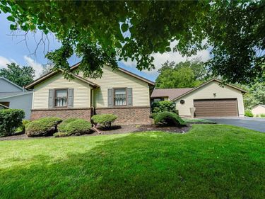 67 Briar Wood Lane , Rochester, NY 14626
