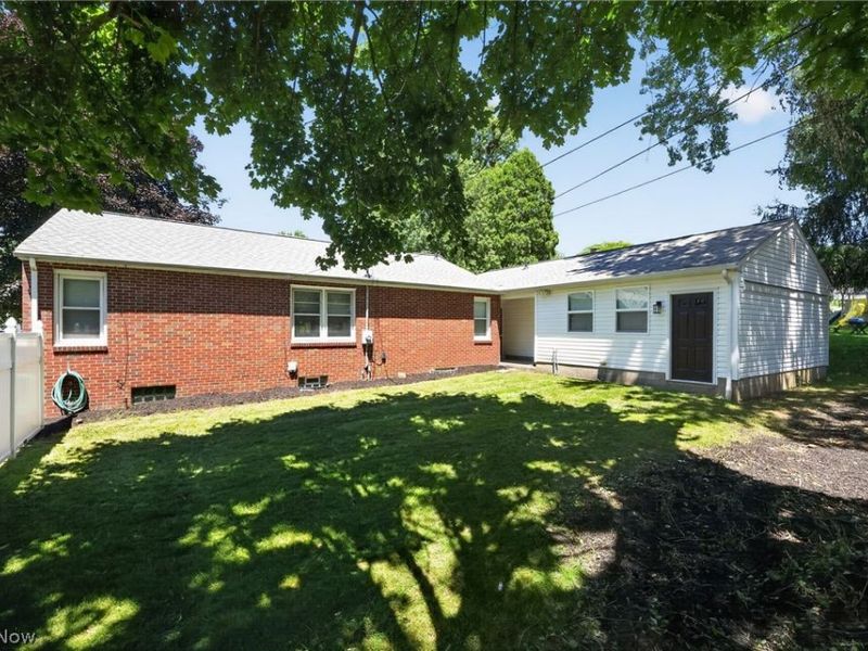1807 Wicliff Avenue NE, Massillon, OH 44646 Photo 4