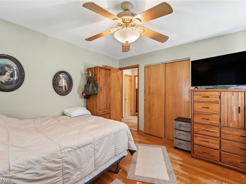 10821 Woodview Boulevard, Parma Heights, OH 44130 Photo 19