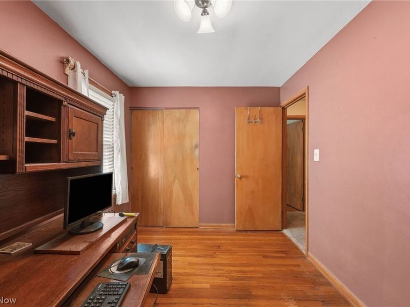 10821 Woodview Boulevard, Parma Heights, OH 44130 Photo 23