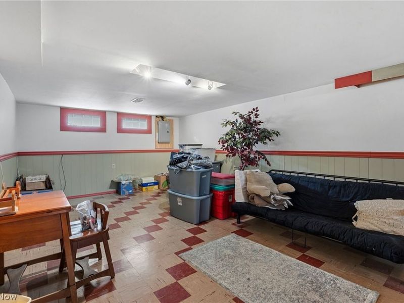 10821 Woodview Boulevard, Parma Heights, OH 44130 Photo 30