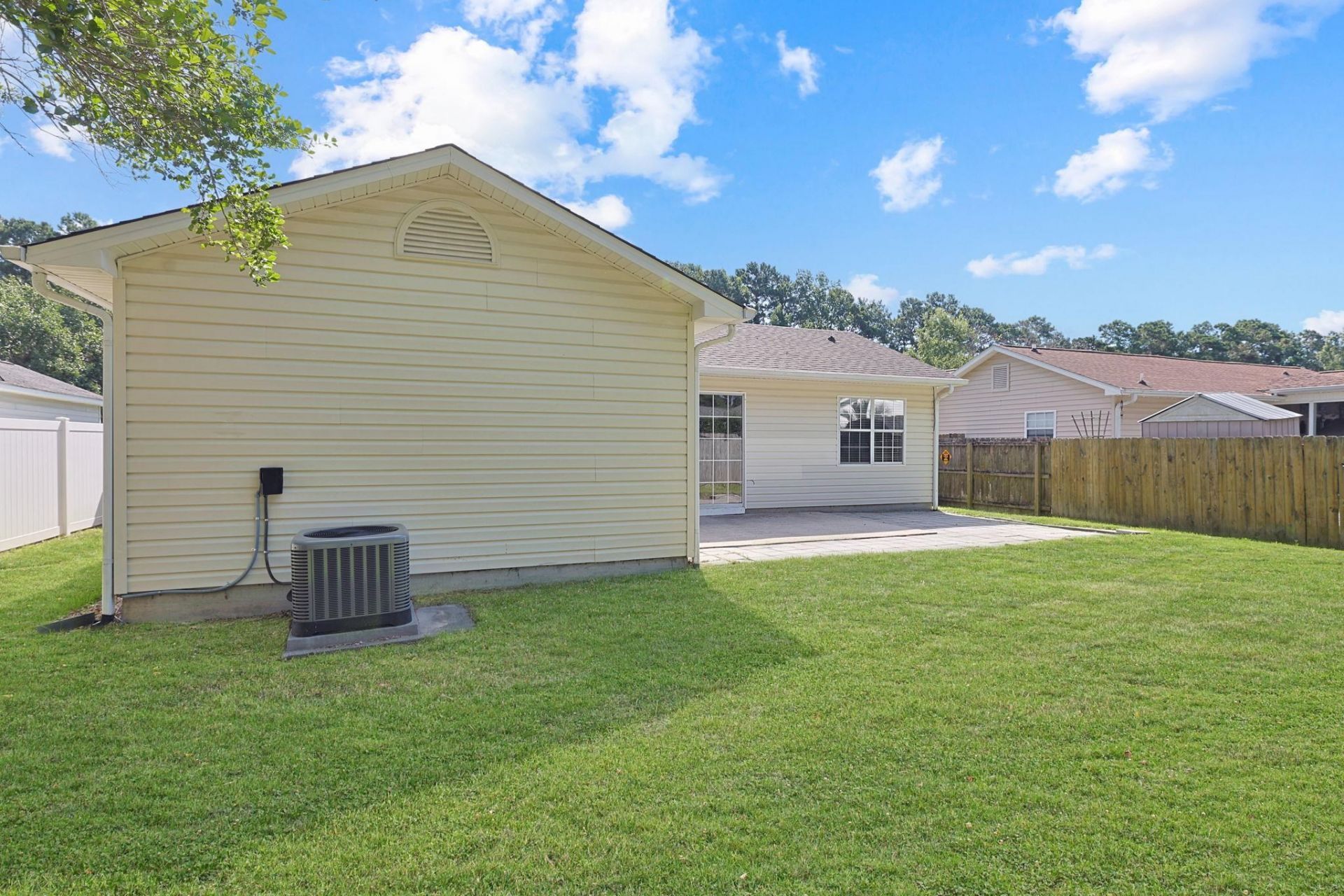 2835 Temperance Dr. Photo 30