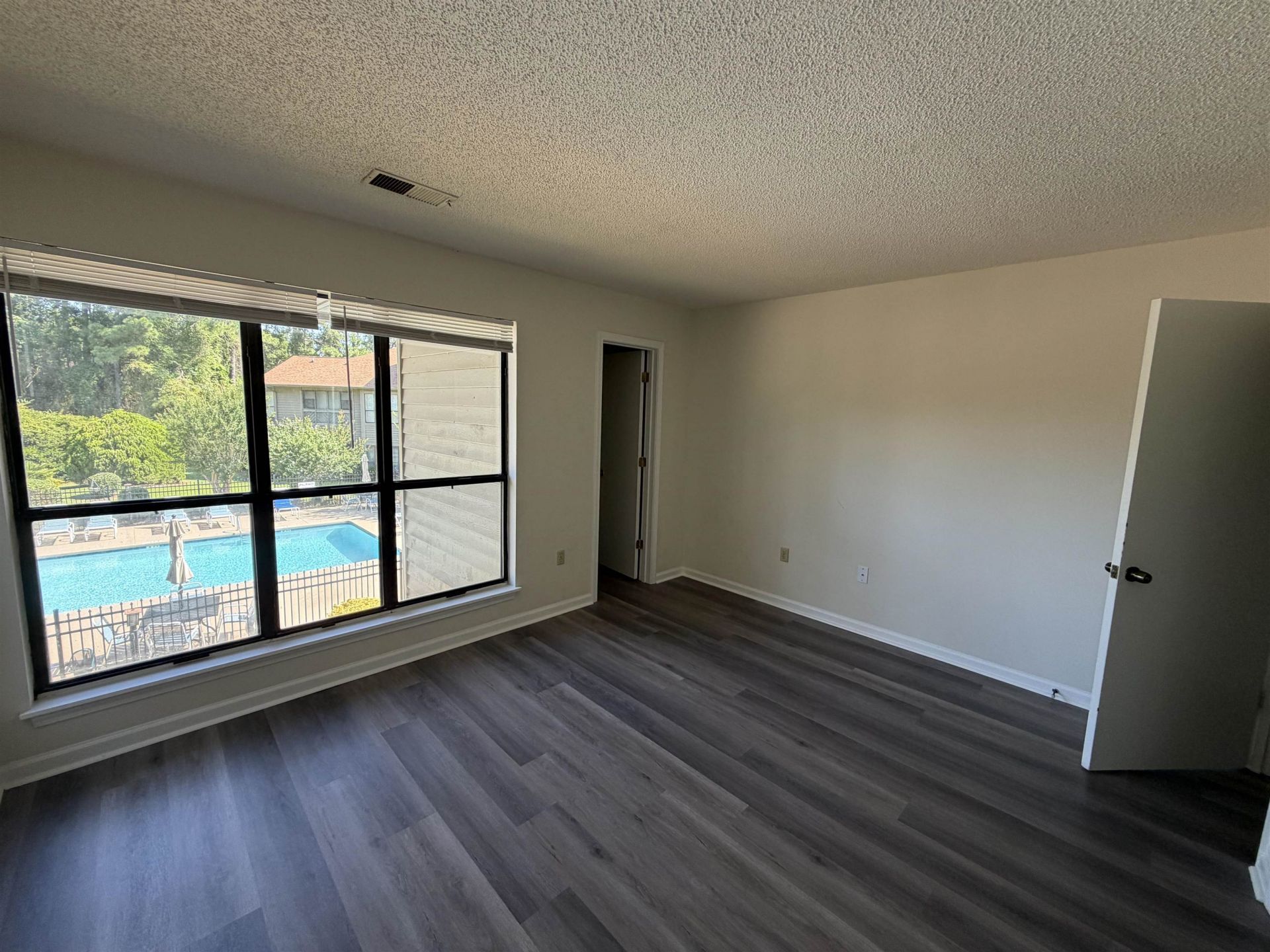 104 Indian Wells Ct. Photo 5