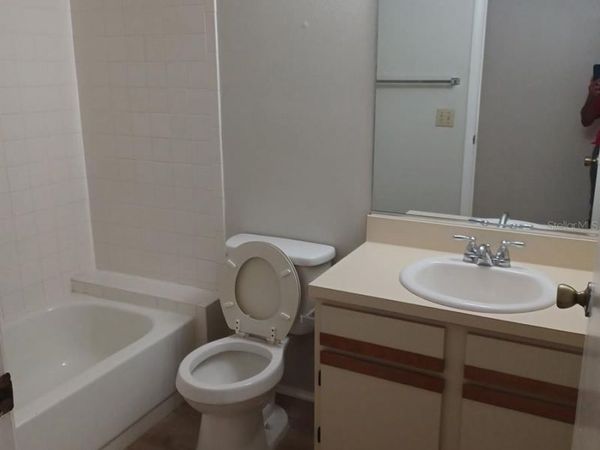 127 CAMPHOR CIRCLE , Unit D, OLDSMAR, FL 34677